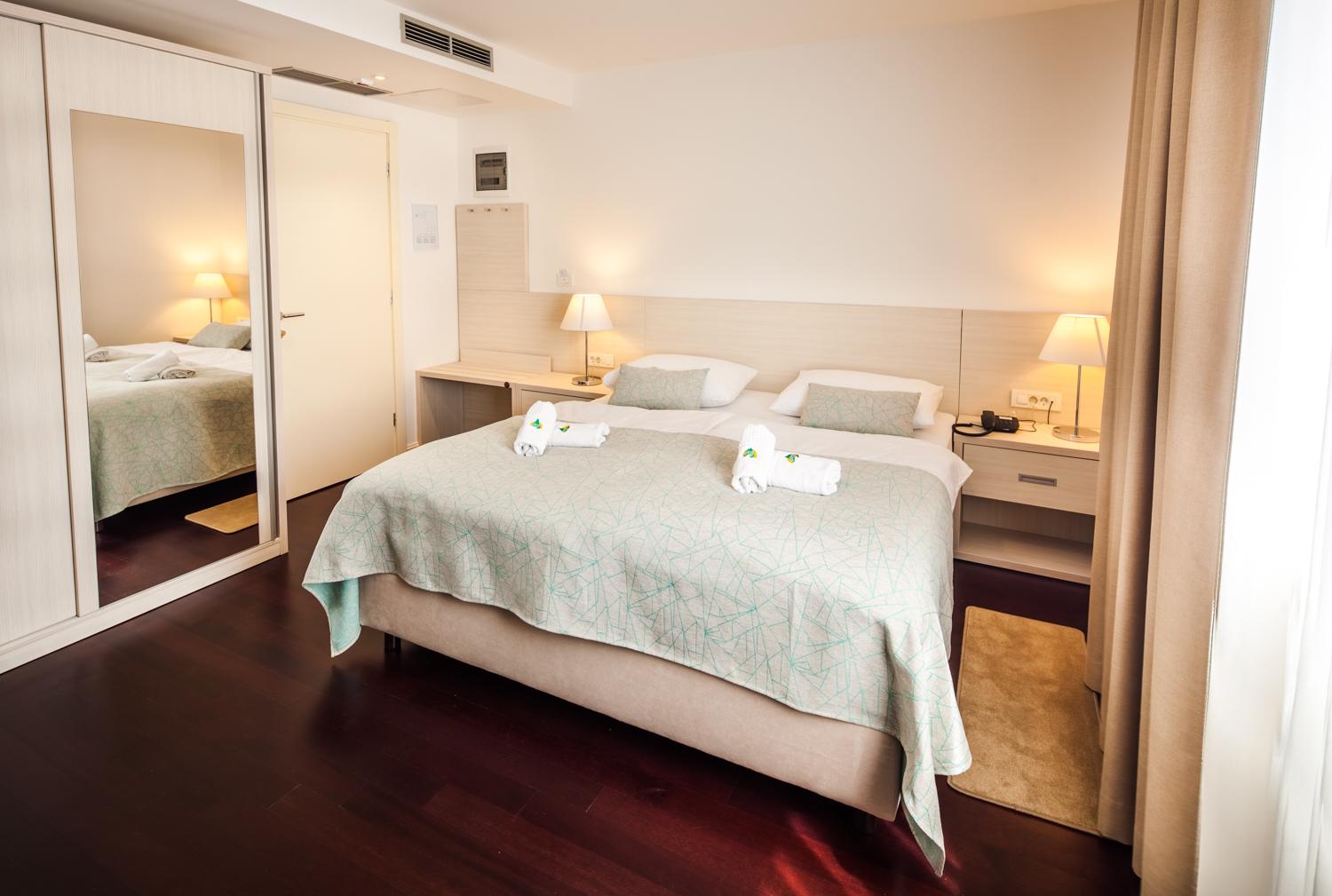 Hotel Borovnik Tisno Extérieur photo